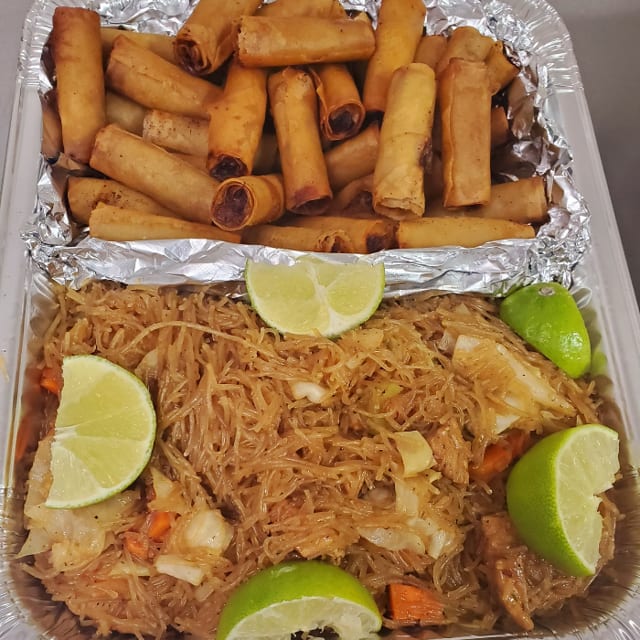 Pancit Lumpia.